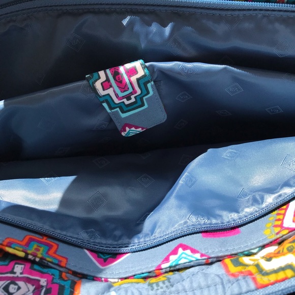 VERA BRADLEY Duffle Bag NWT - Picture 6 of 7